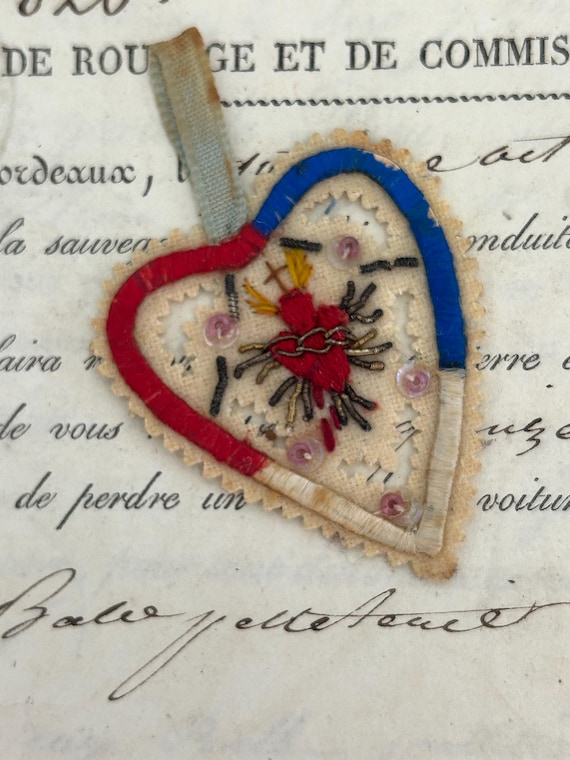 Antique Sacré Cœur Embroidered Détente