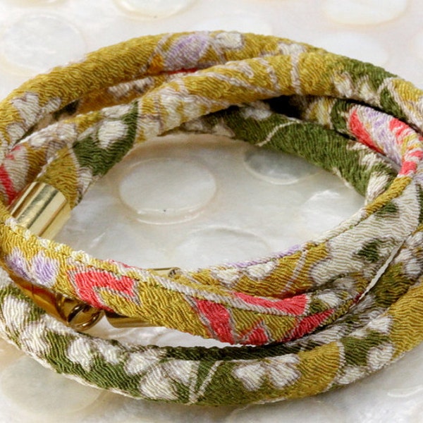 BUSH WARBLER Chirimen Cord Japanese Fabric Wrap Charm Bracelet