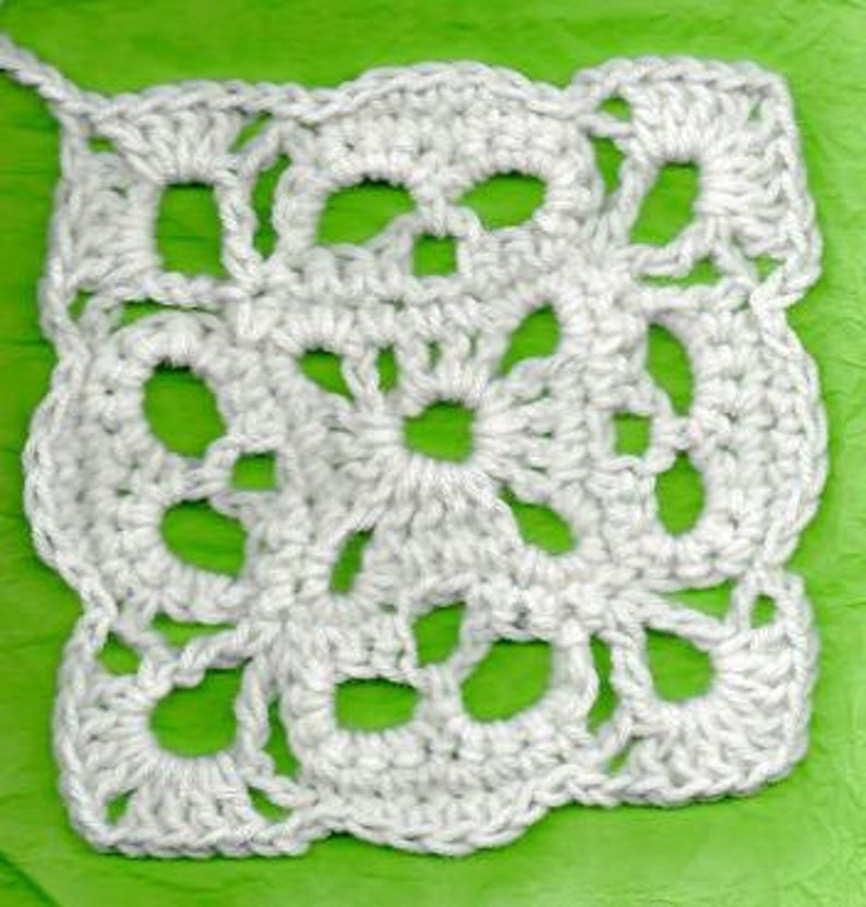 PDF Creepy Granny Skull Infinity Square Crochet Pattern image 2