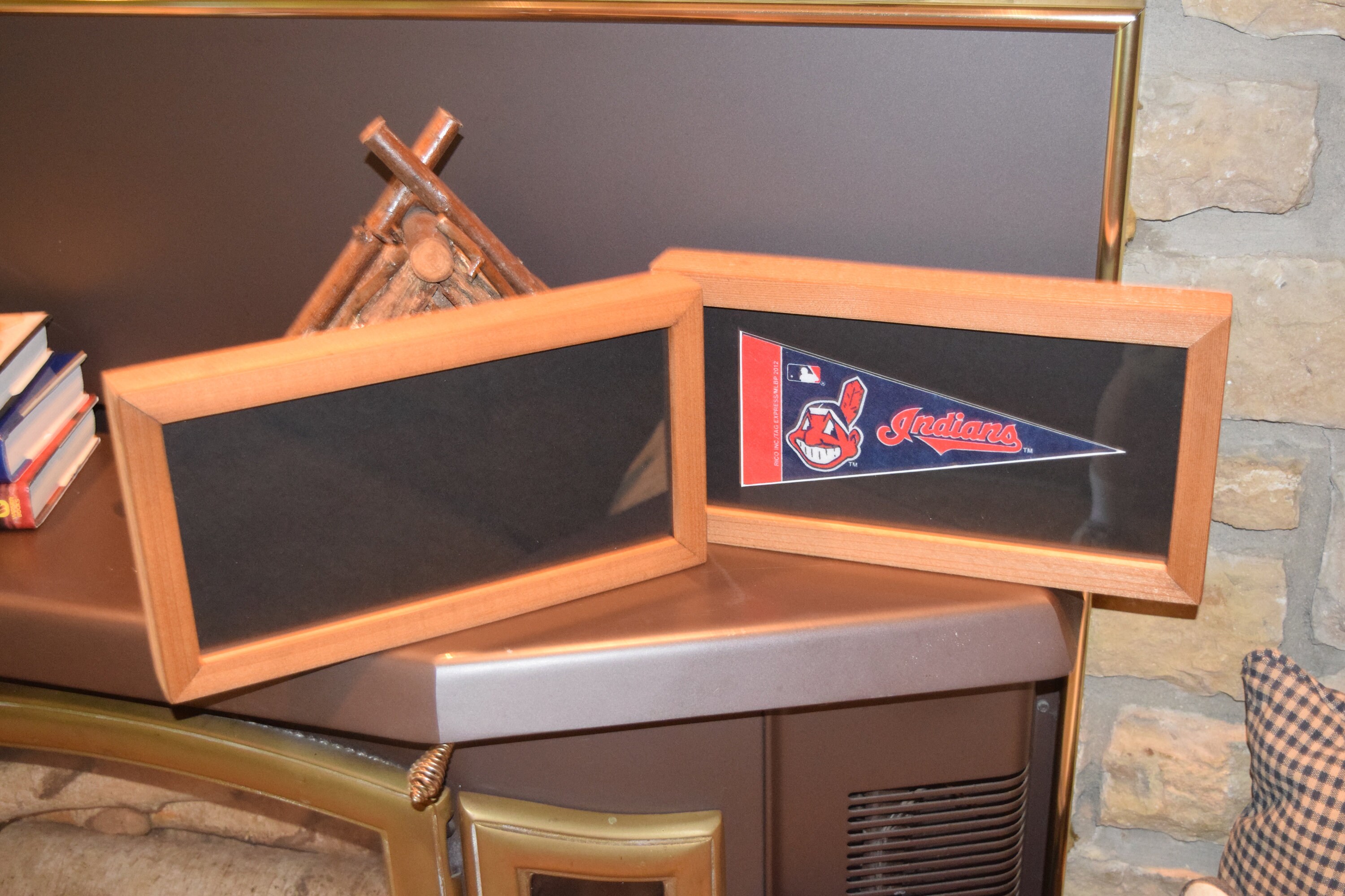 Fan Shop Pennant Frame for 18x40 Inch Pennants Sports Souvenirs Pennants