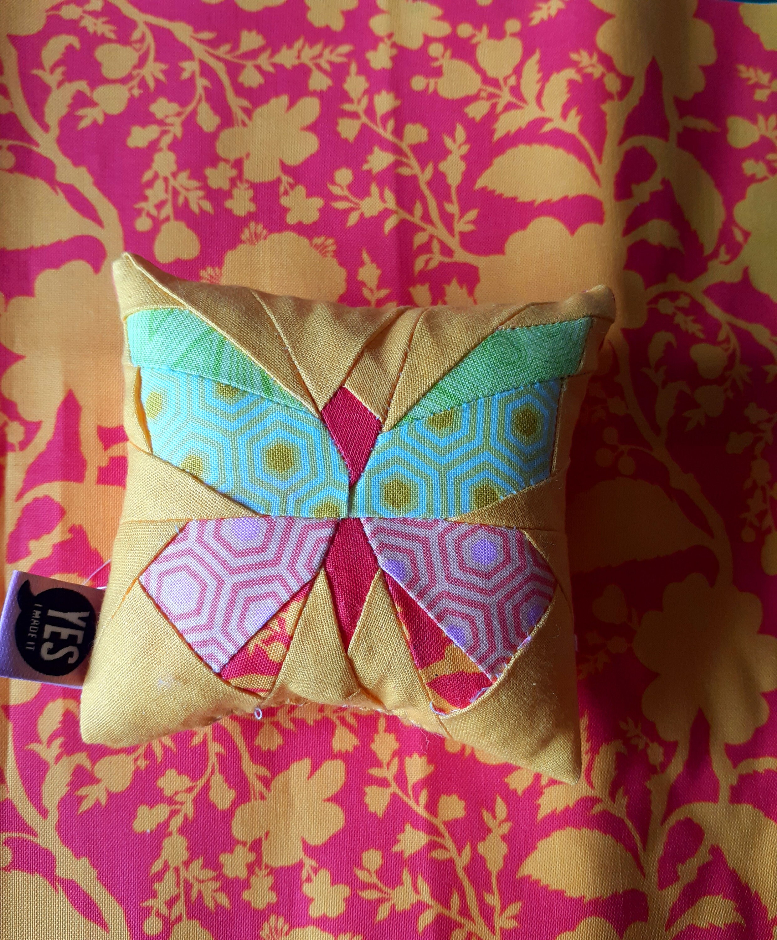 Foundation pieced pin cushion super cute pin cushion Etsy