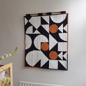 Picture of Handmade Quilted Wall Hanging, Patchwork Wall Hanging, Retro Style Wall ...