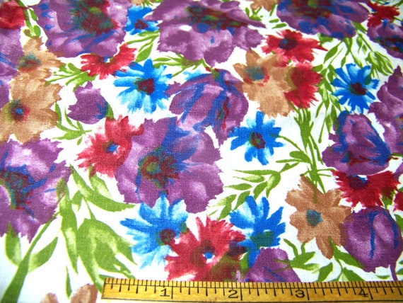 Vintage 1930/'s Cotton Seersucker Fabric STRAWBERRY FLORAL Blues Red Green White 31 Wide x 35 Long Quilting Glamping Rockabilly InvAm