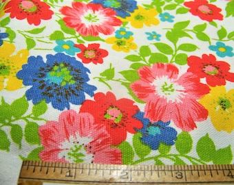 Vintage 1970s Daisy Floral Cotton Fabric: Red, Blue, Yellow (44x40") InvC
