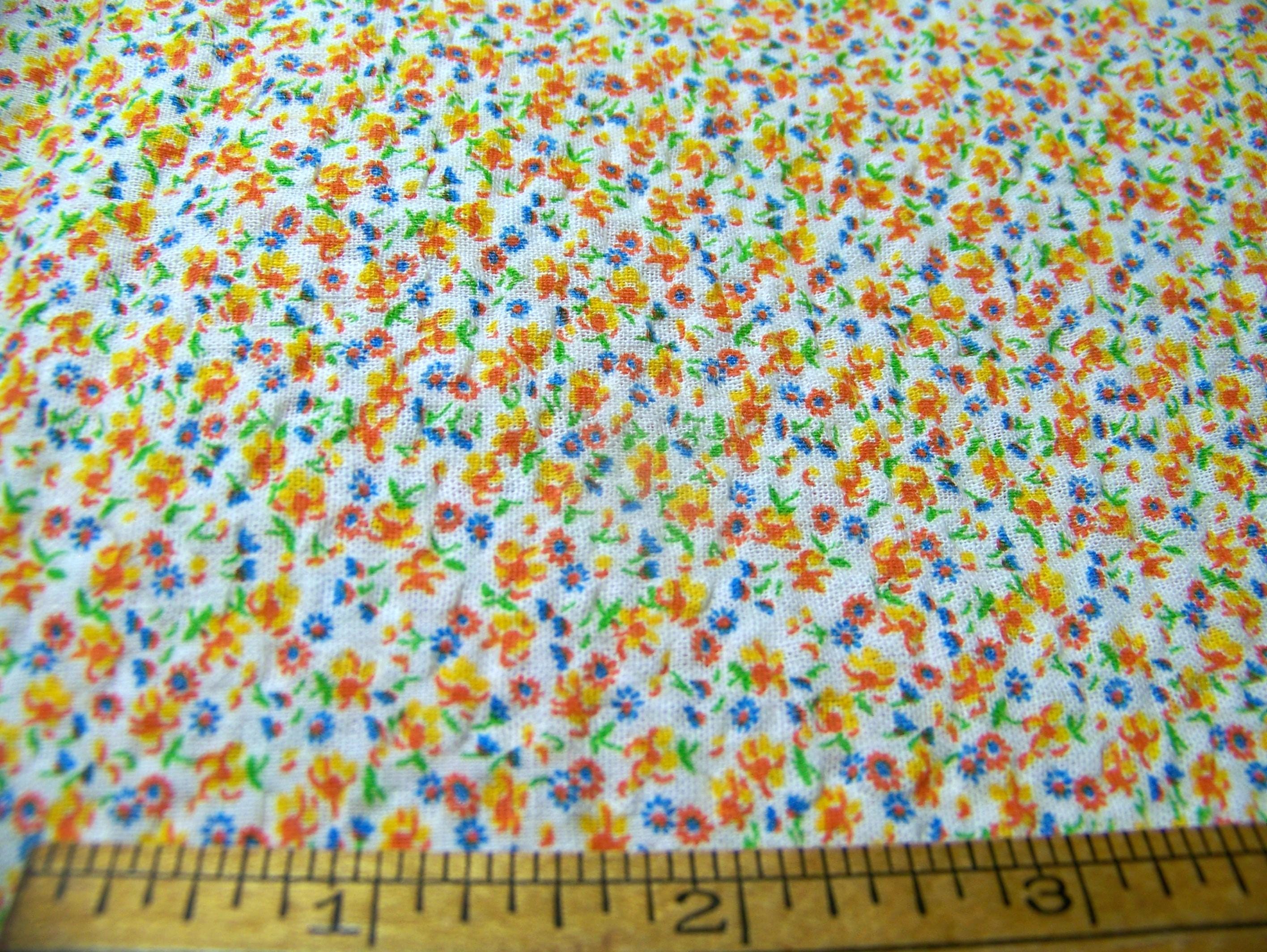 1930s Seersucker Cotton Fabric: Tiny Floral Print, 39