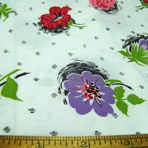 1930s Dotted Floral Cotton Fabric: Red, Pink, Purple (34x36&quot;) InvD