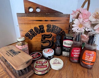 Vintage Schuhputzkasten / -diener / -box mit Schuhputzutensilien