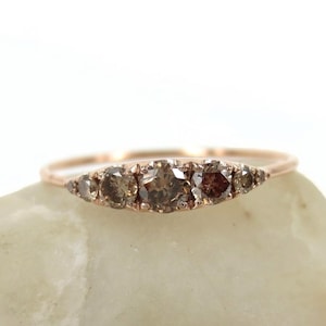 Siebenstein-abgestufter Champagner-Diamantring 14K / 18K Roségold - Brauner Diamantring - Trauringe