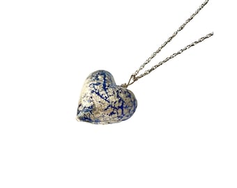 Halskette Blaues Herz, Muranoglas, Weißgoldfolie