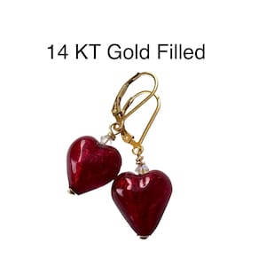 Boucles d'oreilles rouge rubis en forme de cœur de Murano : fermoirs leviers en or 14 carats