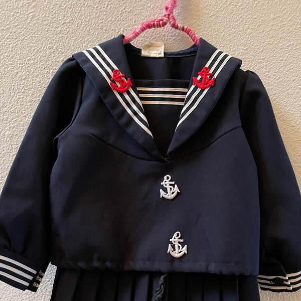 vintage marinière bleu marine, robe, jupe et chemisier attaché pour fille avec une surchemisier, col à rabat, tout-petit, marque Good Lad pour enfants