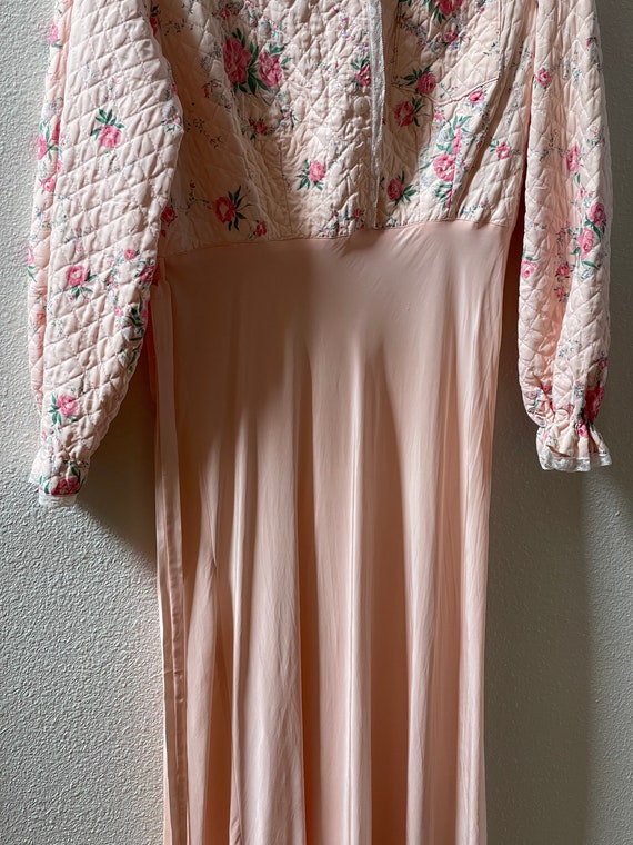 Women's Vintage Dressing Gown, Champagne Pink, Qu… - image 5