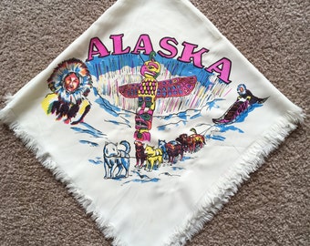 Vintage Alaska Souvenir Scarf, White with Totem Pole, Dog Sled, Northern Lights, Eskimos