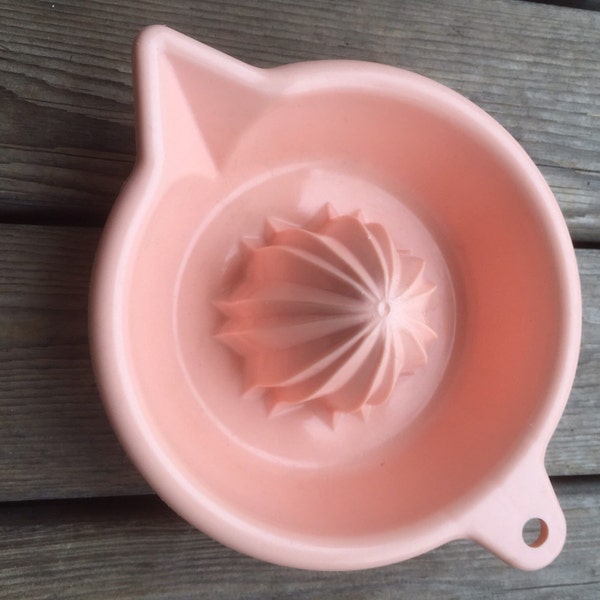 Juicer/Reamer, Pink Plastic, Vintage, Lustroware, Kitchen Tool