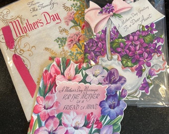 Three Vintage Mother&#39;s Day Greeting Cards, 1940s For Mother, Aunt and From Family, Floral Themes Signed Ephemera