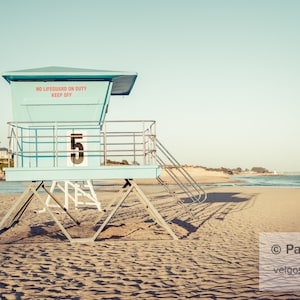 Santa Cruz Beach Art: Lifeguard Tower, California Artwork, Santa Cruz Poster, Coastal Beach Decor, Oversized Canvas Art, Santa Cruz Print