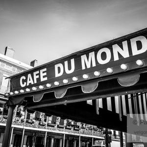 New Orleans Print: Cafe Du Monde Art, New Orleans Canvas, Louisiana Poster, French Quarter Decor, New Orleans Gifts, Louisiana Wall Art image 4