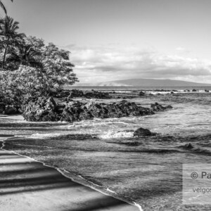Maui Beach Print: Maui Hawaii Poster, Mokapu Beach Photo, Maui Photography, Hawaiian Canvas Art, Maui Hawaii Photo, Hawaii Home Decor Gifts image 3