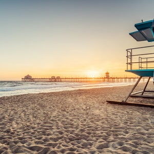 Huntington Beach Art: Lifeguard Tower Art, Huntington Beach Print, Huntington Beach Wall Art, Orange County Poster, Southern California Gift