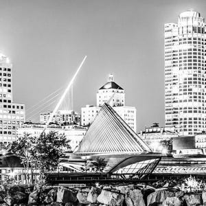 Milwaukee Skyline Print: Milwaukee Cityscape Gifts, Wisconsin Poster, Milwaukee Skyline Canvas, Wisconsin Wall Art, Milwaukee City Photo image 4