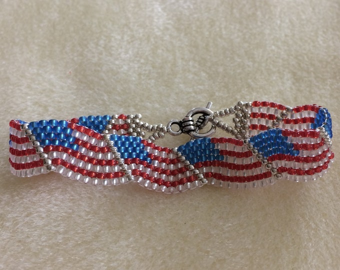 Featured listing image: American Flag Bracelet