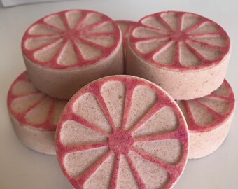 Grapefruit Bath Bombs