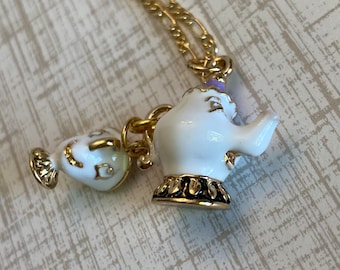 Mrs. Pots and Chip Necklace