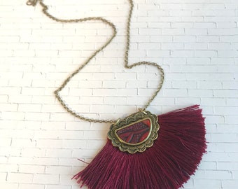 Fan Necklace