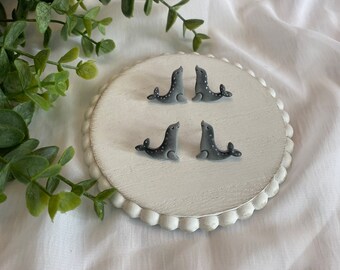 Seal Studs