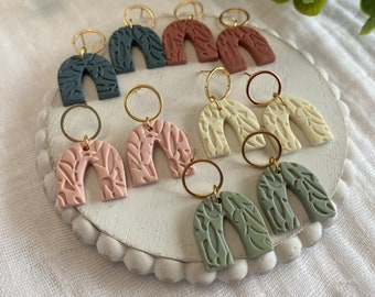 Arch Earrings
