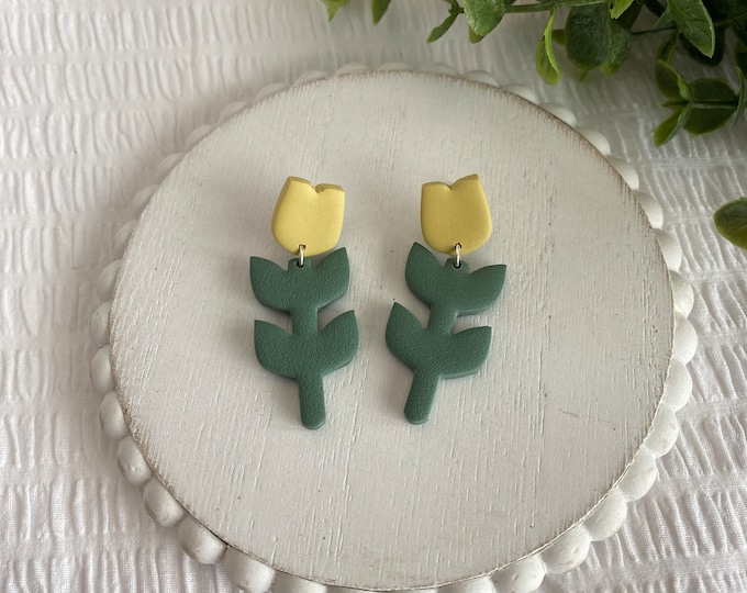 Featured listing image: Tulip Earrings