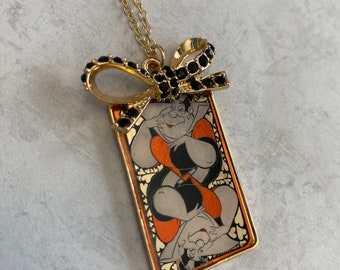 Queen of Hearts Necklace