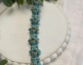 Point Beaded Bracelet
