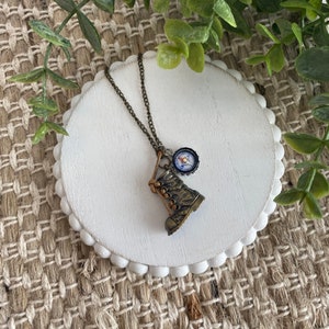 [HOLIDAYVISITOR] Rustic Necklace/追跡付 Pivot Necklace in Textured Silver - AUSTIN TITUS STUDIO