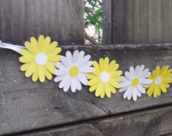 Daisy Paper Flower Chain, Summer Birthday Party, Daisy Party Backdrop, Baby Shower Banner