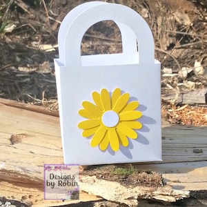 12 Daisy Flower Wildlife favor thank you gifts, 12 favor boxes, baby shower, Daisy decorations, baby first ,girly party, image 3