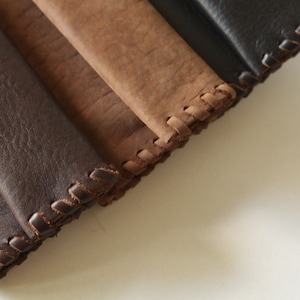 Handmade leather tobacco pouch avaliable in three colors. image 3