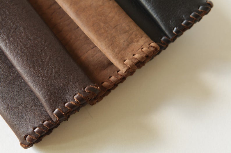 Handmade leather tobacco pouch avaliable in three colors. image 3