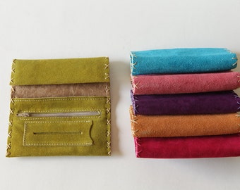 Handmade leather tobacco pouch avaliable in six colors.