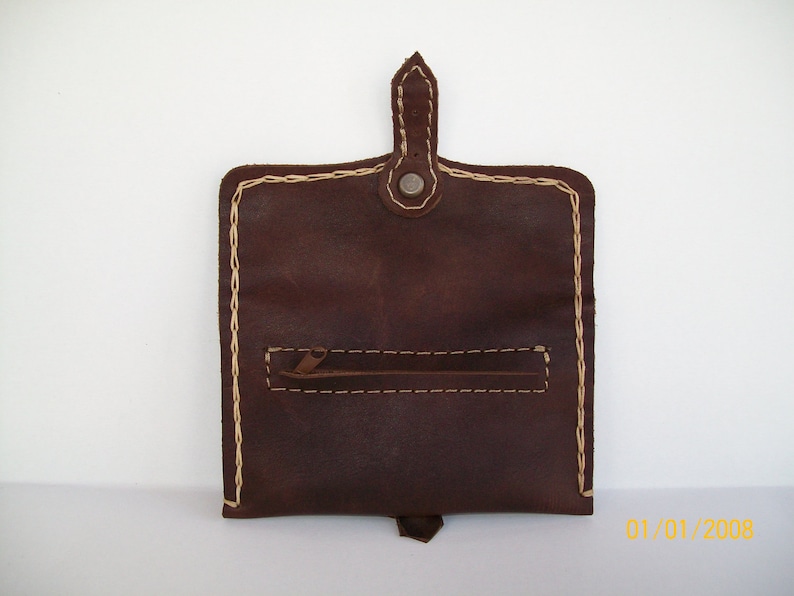 Handmade tobacco pouch with Greek quality leather in dark brown.