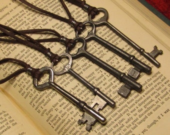 ONE Rustic Vintage Skeleton Key Pendant on Deerskin Leather Necklace Real Steel Iron Antique Keys Industrial Minimalist Victorian