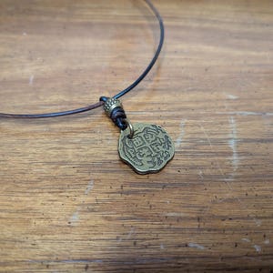Collar con colgante de réplica de doblón español con moneda pirata, tesoro caribeño de Atocha, oro, cobre, latón y plata, piezas de botín de ocho Antique Gold
