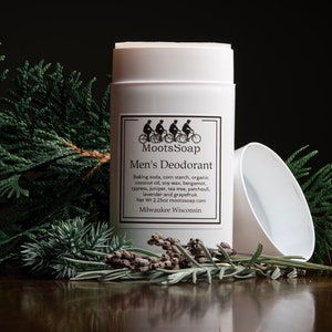 Men&#39;s Natural Deodorant: Bergamot, Cypress, Juniper Scent
