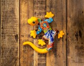 Talavera Ceramic Pottery Gecko Garden Sculpture Wall Art Bright Gardening Decor Indoor Outdoor Animals Butterfly- Medium Yellow