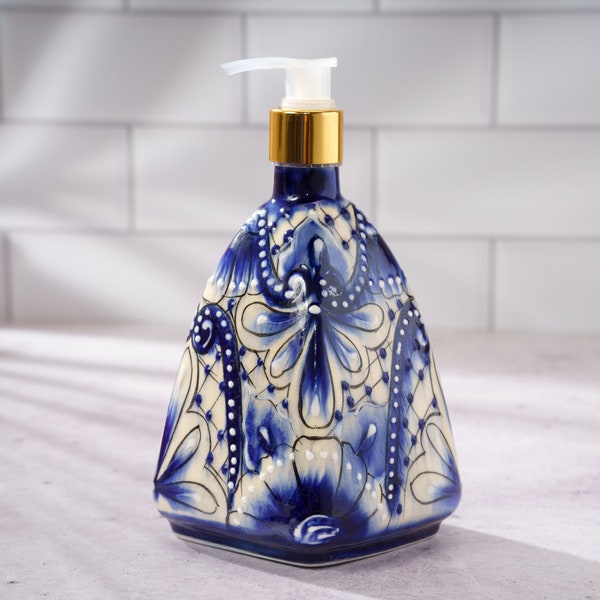 Talavera Mexican Soap Dispenser Bathroom Decor Lotion Kitchen Decor Ceramic Pottery Handmade Accessory Liquid Soap Pump Cobalt Blue & White