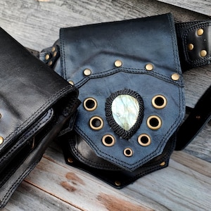 Cinturón de cartera de cuero, dos bolsillos con 2 piedras de labradorita, bolso de cintura medieval, elfos, tribales, vikingos, festival de Psytrance