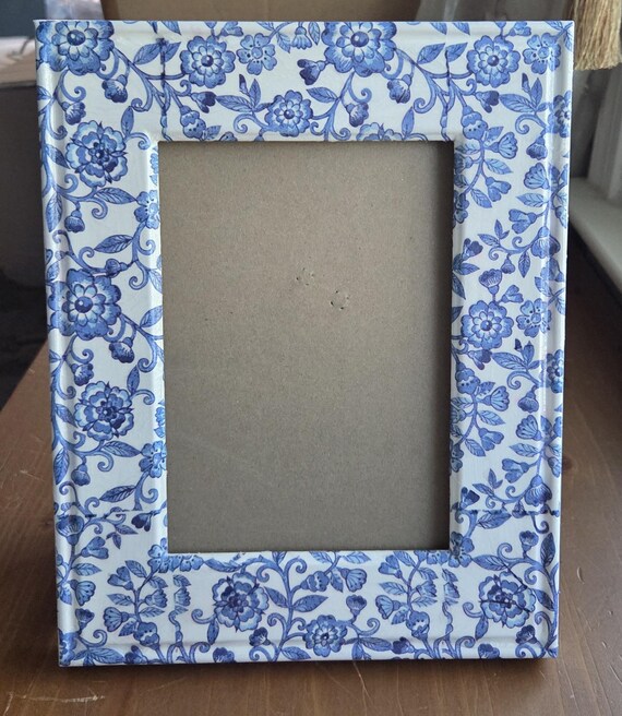 Blue Garden 5X7 Photo Frame
