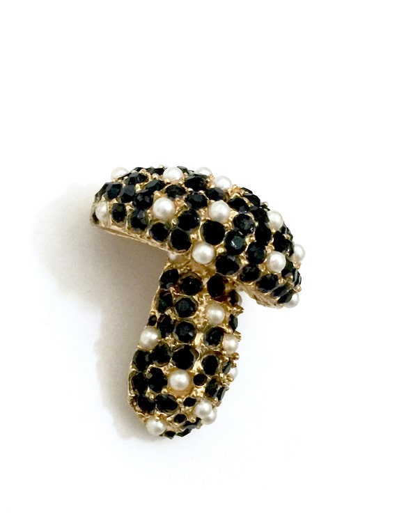 Hattie Carnegie Mushroom Brooch, Opaque Black Rhi… - image 2