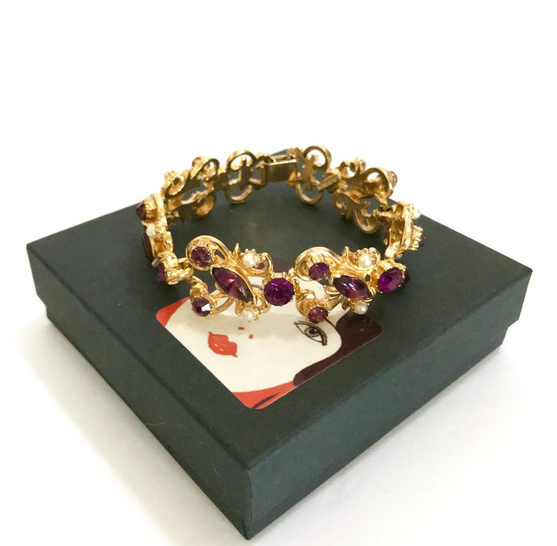 Florenza Rhinestone /& Fx Pearl Link Bracelet Amethyst Chaton Marquis Stones Faux Pearl Floral Swirled Gold Tone Wedding Gift for Her