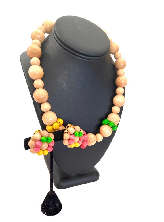 Adorable Wooden Bead Demi Necklace & Earring Set … - image 10